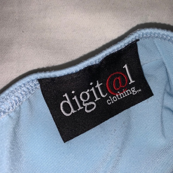 THRIFTED Vintage Asymmetrical Top - Picture 3 of 3